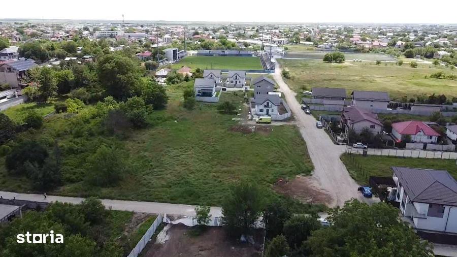 Teren de 2200 mp, în Berceni