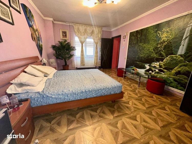 Casă cu 4 camere în Central