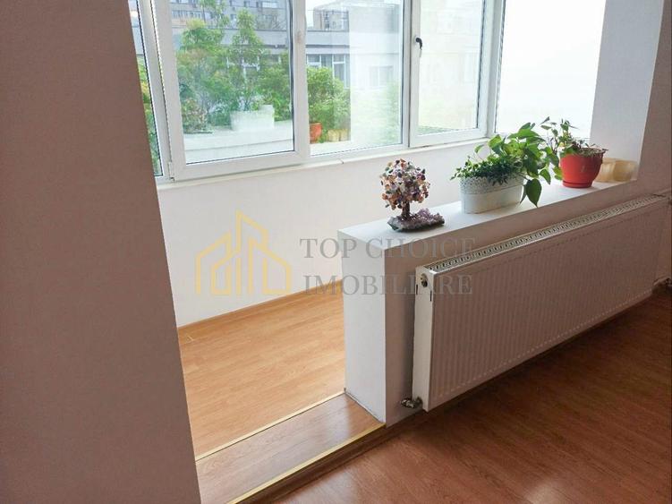Apartament cu 3 camere decomandat, mobilat în Tei