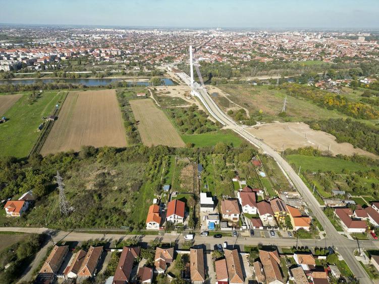 Teren de 1219 mp, în Aradul Nou