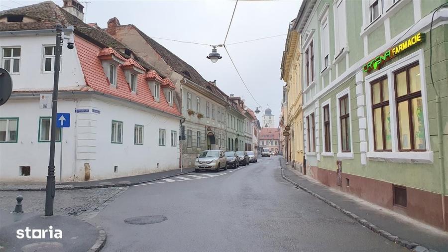 Apartament cu 3 camere în Central