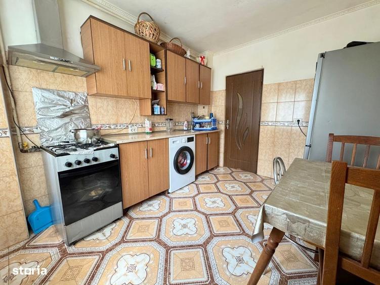 Apartament cu 2 camere decomandat în Republicii
