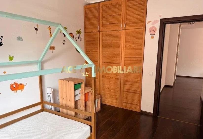 Apartament cu 3 camere decomandat, mobilat în Berceni