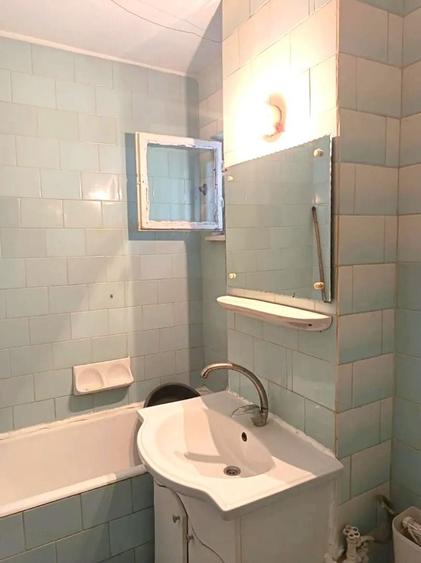 Apartament cu 2 camere decomandat, mobilat în Micro 13