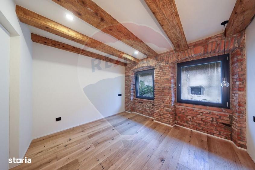 Apartament cu 3 camere în Centrul Istoric