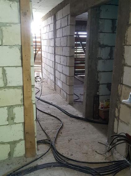 Casă cu 3 camere cu Teren 945 Mp în Central