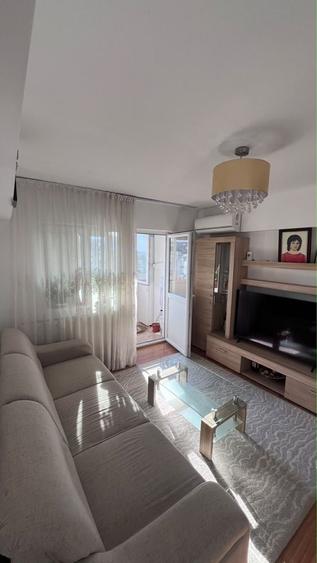 Apartament cu 2 camere decomandat în Berca