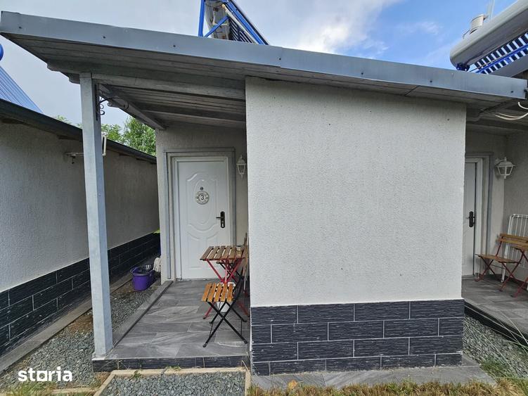 Casă cu 7 camere cu Teren 500 Mp în Central