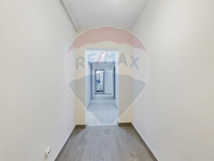 Apartament cu 4 camere decomandat în Centrul Civic