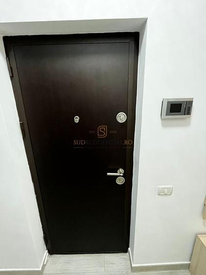 Apartament cu 3 camere decomandat, mobilat în Berceni