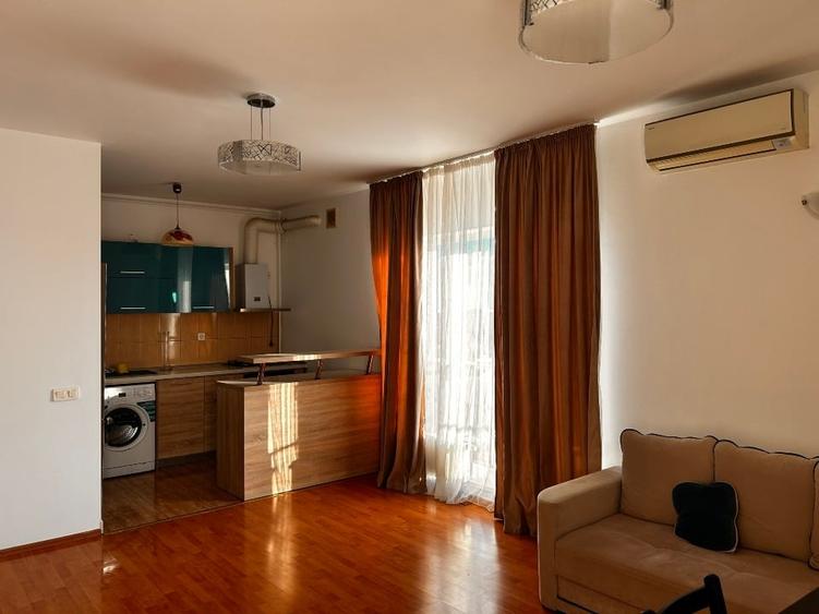 Apartament cu 2 camere, mobilat în Titan