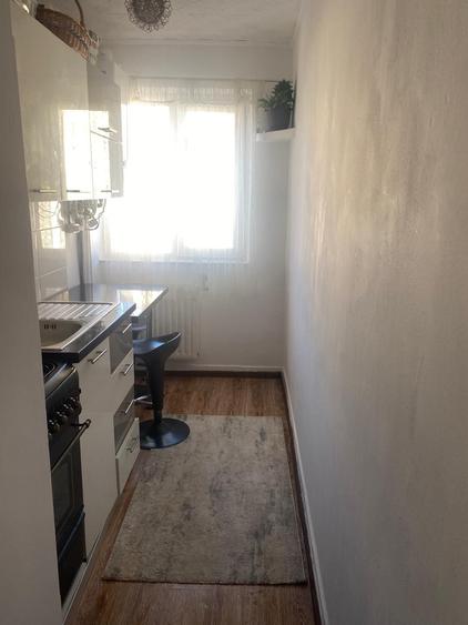 Inchiriez apartament doua camere - 6
