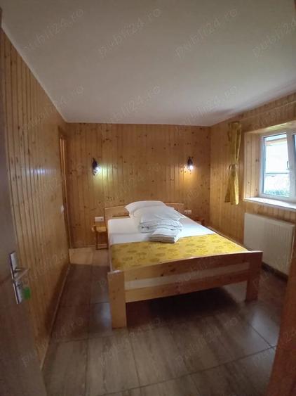 Casă cu 4 camere cu Teren 680 Mp în Azuga
