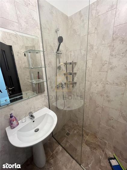 Apartament cu 2 camere decomandat, mobilat în Tei