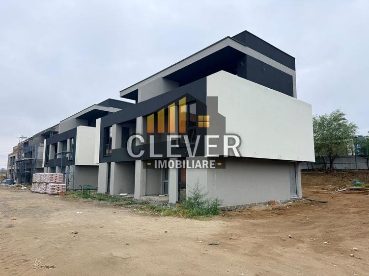 Duplex cu 4 camere cu Canalizare în Splaiul Unirii