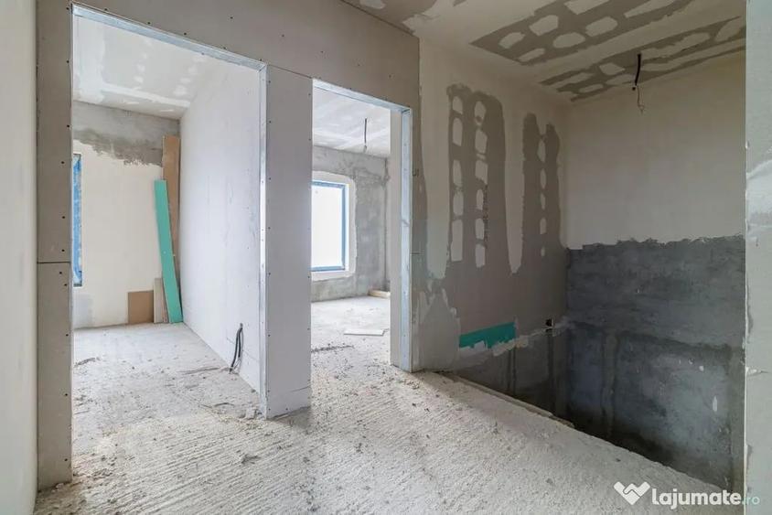 Casă cu 4 camere cu Teren 409 Mp în Corbeanca