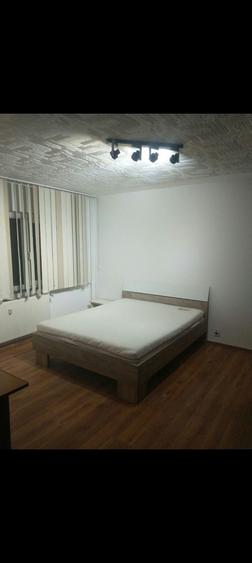 Apartament cu 2 camere decomandat în Vitan