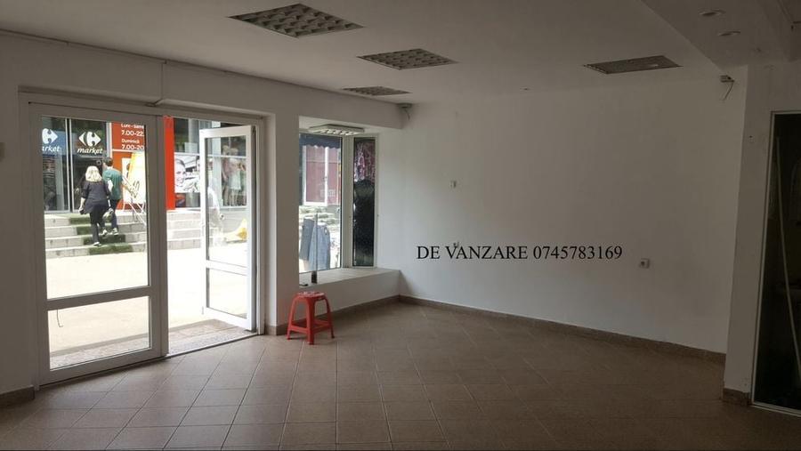 Spațiu comercial, de 42 mp, în Micro 19