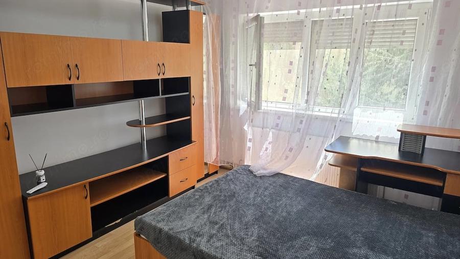 Apartament cu 2 camere decomandat în Piața Centrală