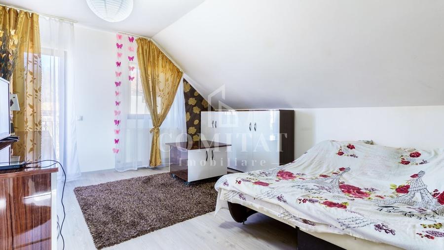 Casă individuală cu 4 camere cu Canalizare în Făget