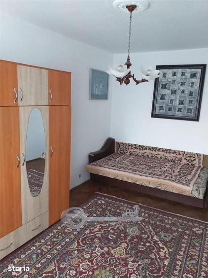 Apartament cu 2 camere în Podu Roș