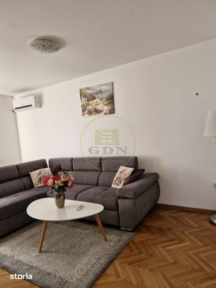 Apartament cu 3 camere în Vasile Aaron