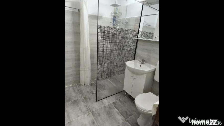 Apartament cu 3 camere decomandat în Calea Călărașilor