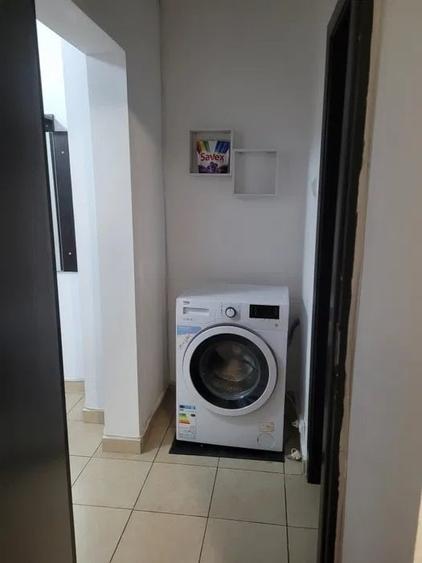 Apartament cu 2 camere decomandat, mobilat în Nicolina