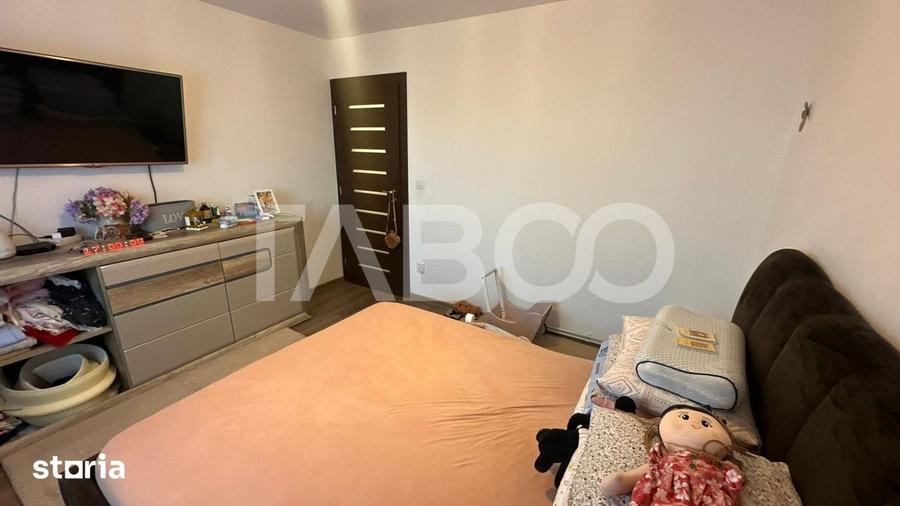 Apartament 4 camere decomandat 2 bai pivnita zona Strand Sibiu - 18