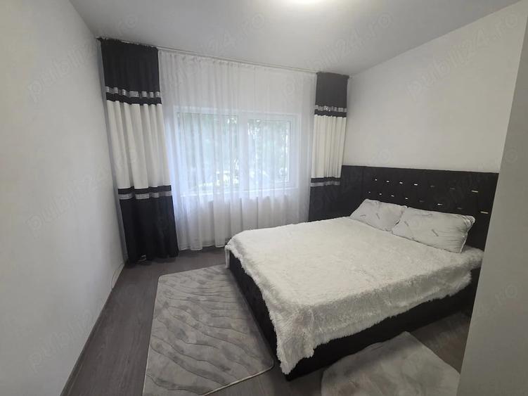 Apartament cu 3 camere decomandat în Mircea cel Bătrân