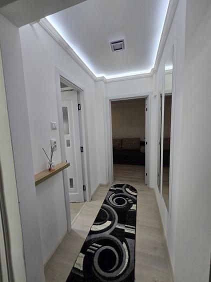 Apartament cu 3 camere în Palazu Mare