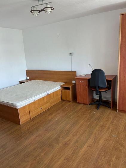 Garsonieră decomandată în Găvana