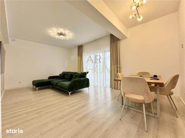 Casă cu 4 camere cu Teren 550 Mp în Central