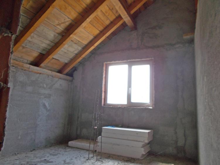 Casă individuală cu 4 camere cu Teren 760 Mp în Dudeștii Noi