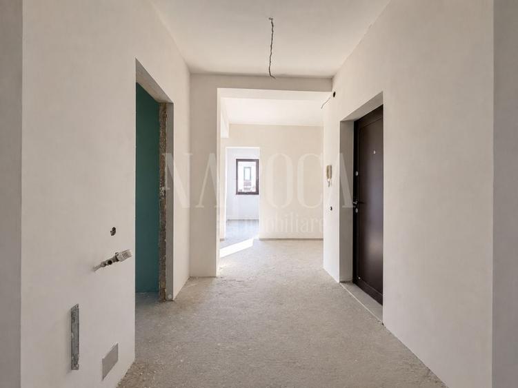 Apartament cu 3 camere semidecomandat în Andrei Mureșanu