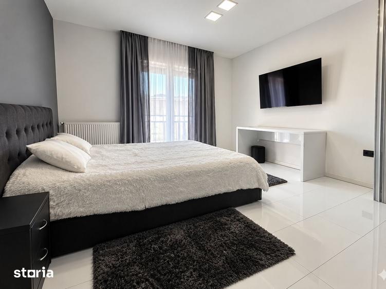Apartament cu 4 camere semidecomandat în Florești