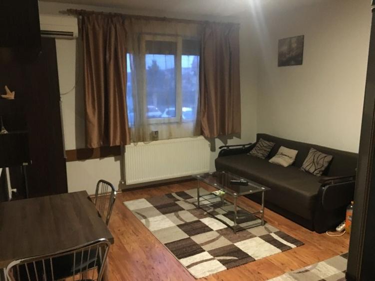 Apartament cu 3 camere decomandat în Blașcovici