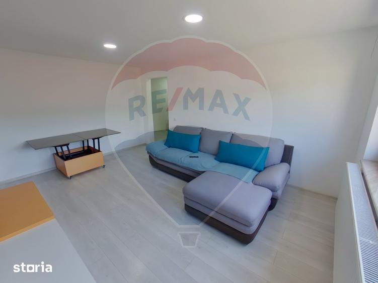 Apartament cu 2 camere, mobilat în Central