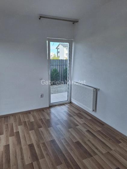 Inchiriez spatiu comercial