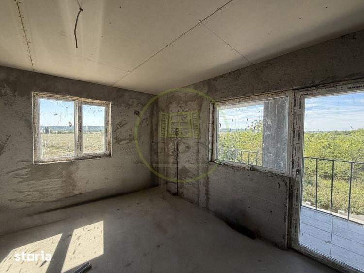 Casă cu 5 camere cu Teren 240 Mp în Lascăr Catargiu