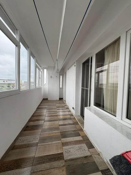 Apartament cu 3 camere semidecomandat, mobilat în Lujerului