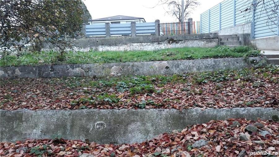 Casă cu 5 camere cu Teren 398 Mp în Băicoi
