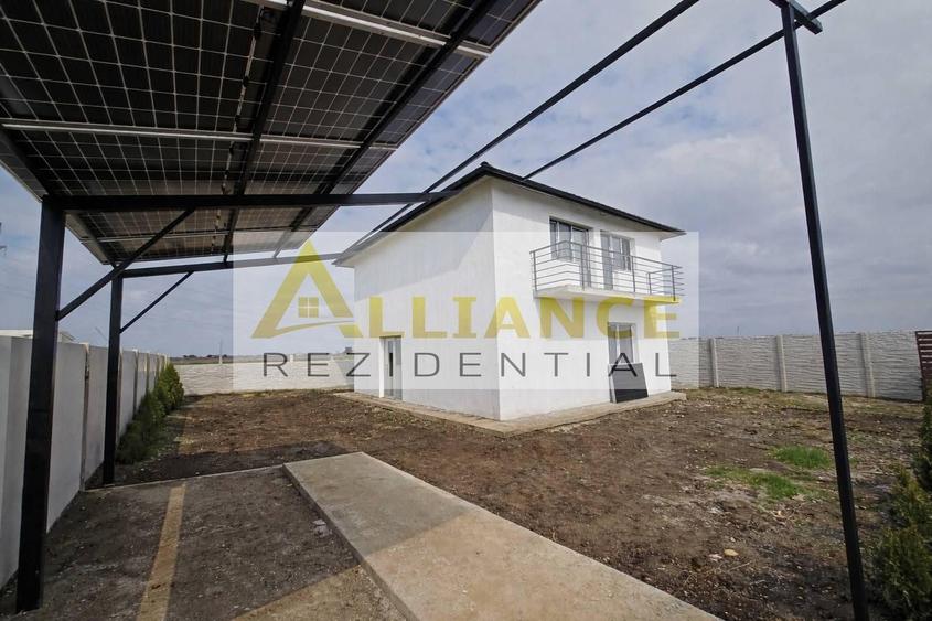 Vila individuala- 4 camere- panouri solare- 800m de STV - 2