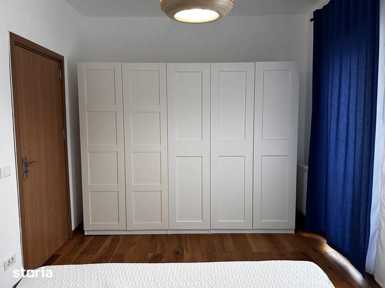 Apartament cu 3 camere în Apărătorii Patriei
