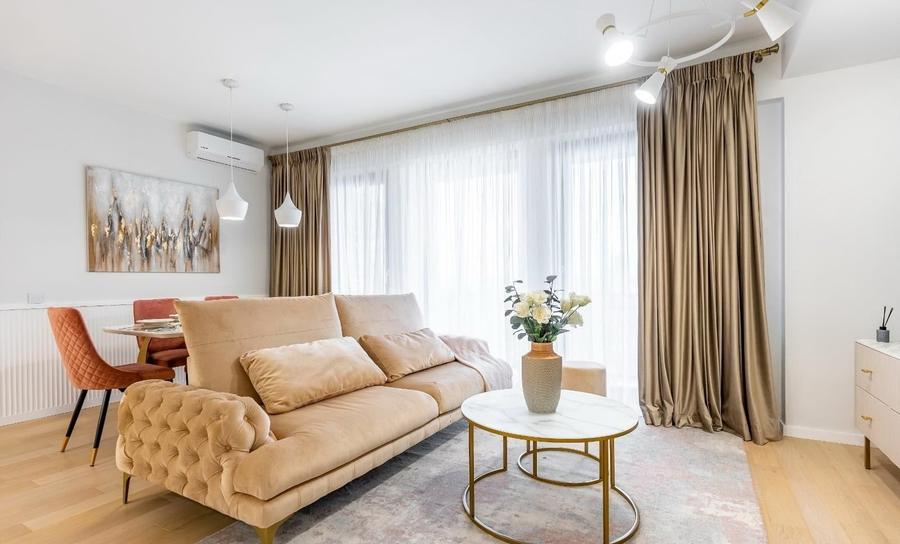 Apartament cu 3 camere decomandat în Tineretului