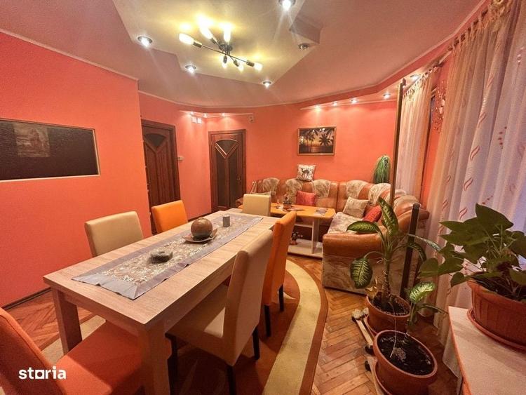 Apartament cu 4 camere, mobilat în Central