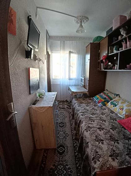 Garsonieră decomandată în Brazda lui Novac