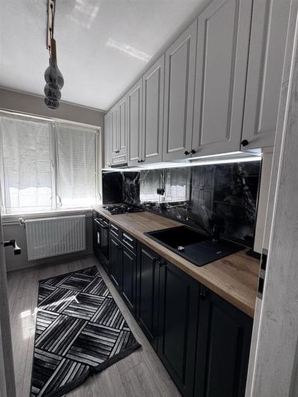 Apartament cu 3 camere semidecomandat, mobilat în Apollo