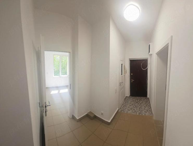 Apartament cu 3 camere decomandat în Floreasca