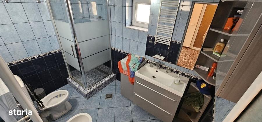 Casă cu 3 camere cu Teren 544 Mp în Central